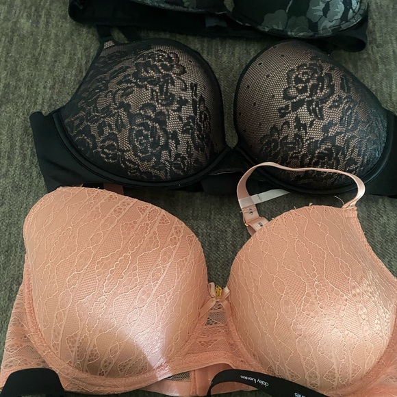 Four bras 40C - Picture 1 of 10